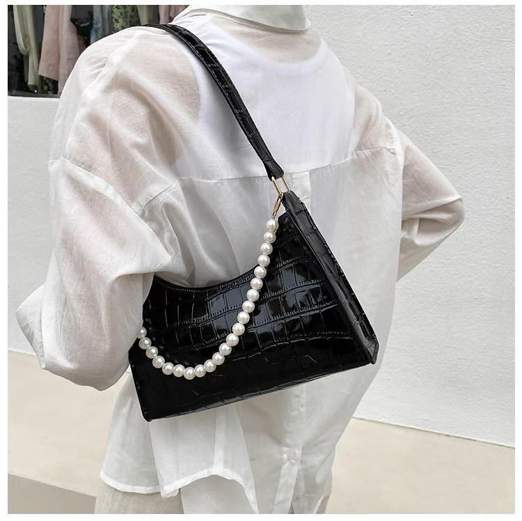 Take me out beaded bag BG189 images